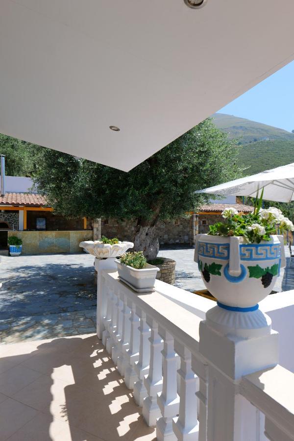 Bed and Breakfast Vila Panorama Piqeras Екстер'єр фото