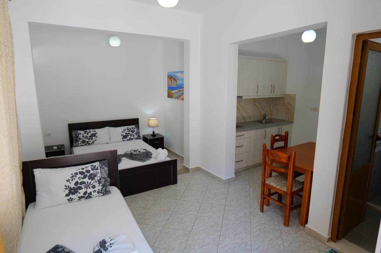 Bed and Breakfast Vila Panorama Piqeras Екстер'єр фото