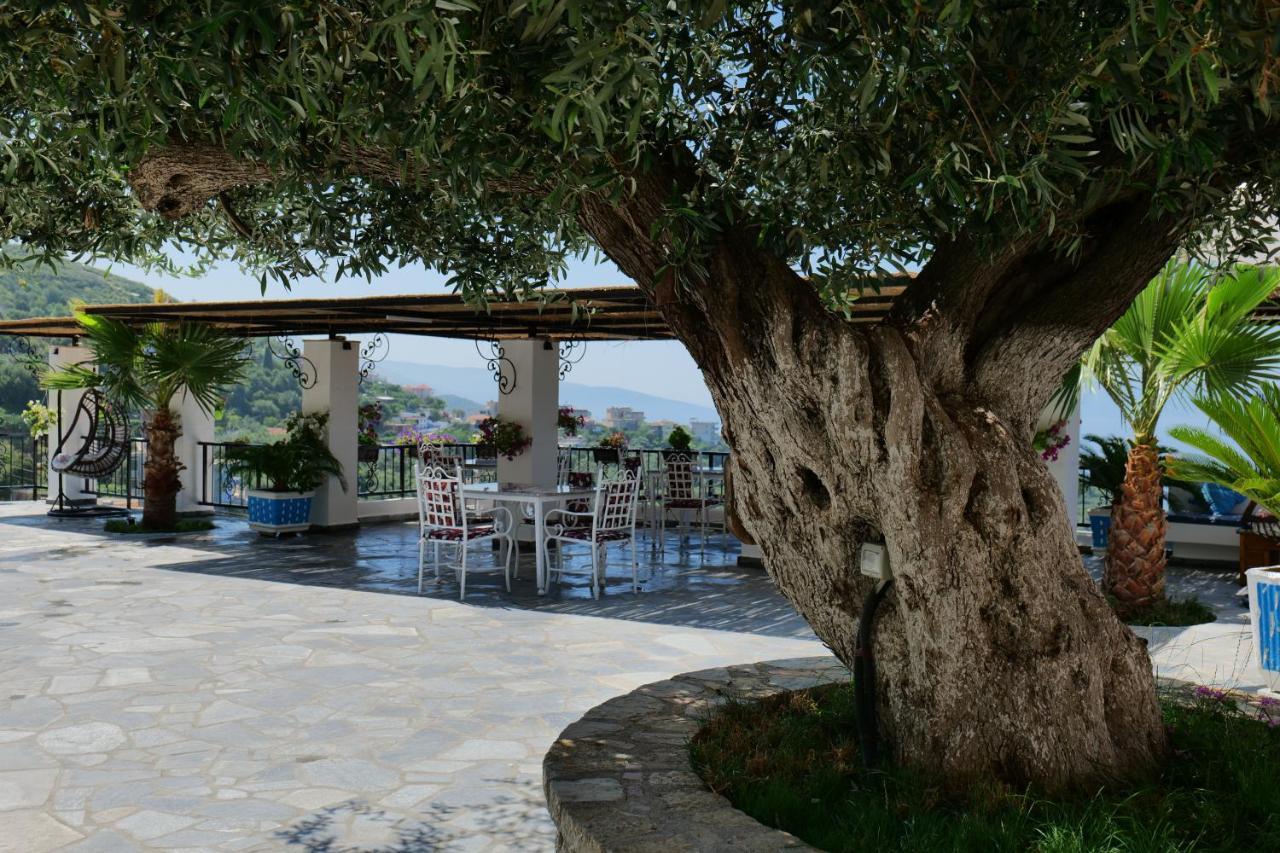 Bed and Breakfast Vila Panorama Piqeras Екстер'єр фото