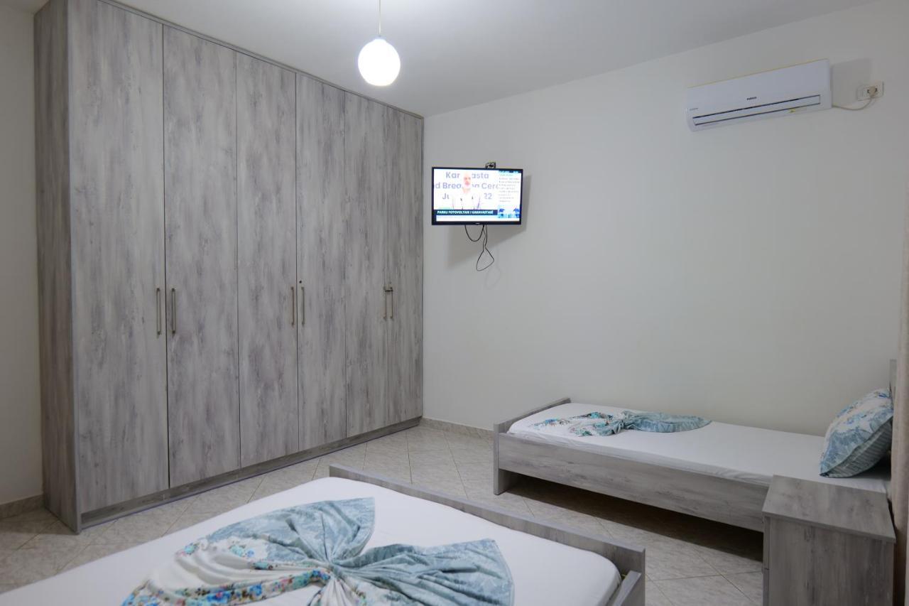 Bed and Breakfast Vila Panorama Piqeras Екстер'єр фото