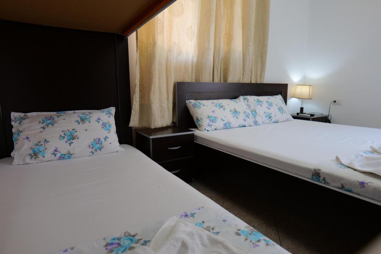 Bed and Breakfast Vila Panorama Piqeras Екстер'єр фото
