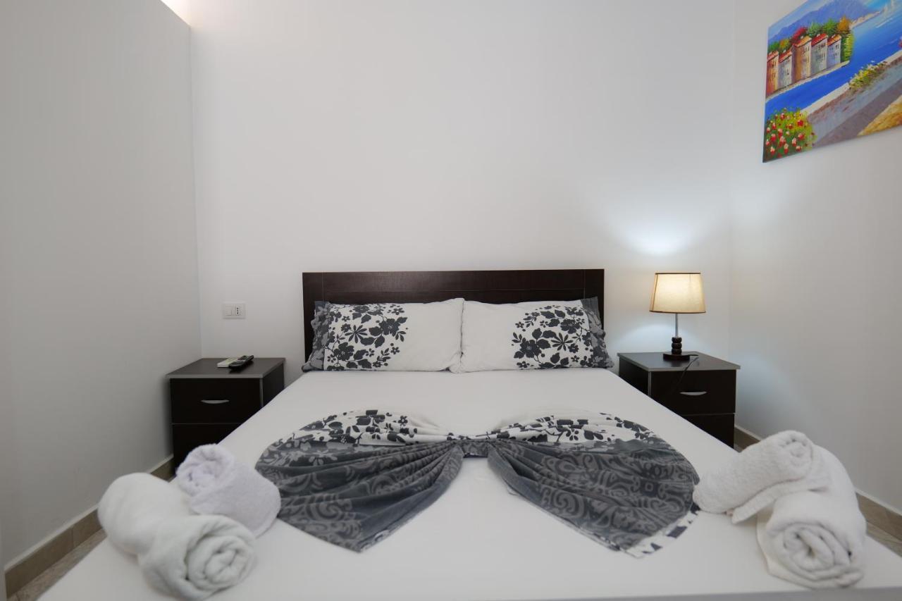 Bed and Breakfast Vila Panorama Piqeras Екстер'єр фото