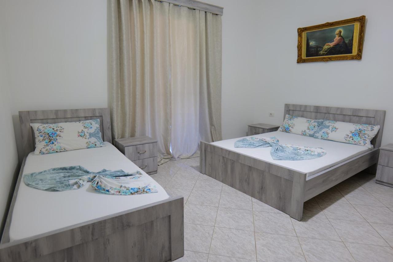 Bed and Breakfast Vila Panorama Piqeras Екстер'єр фото